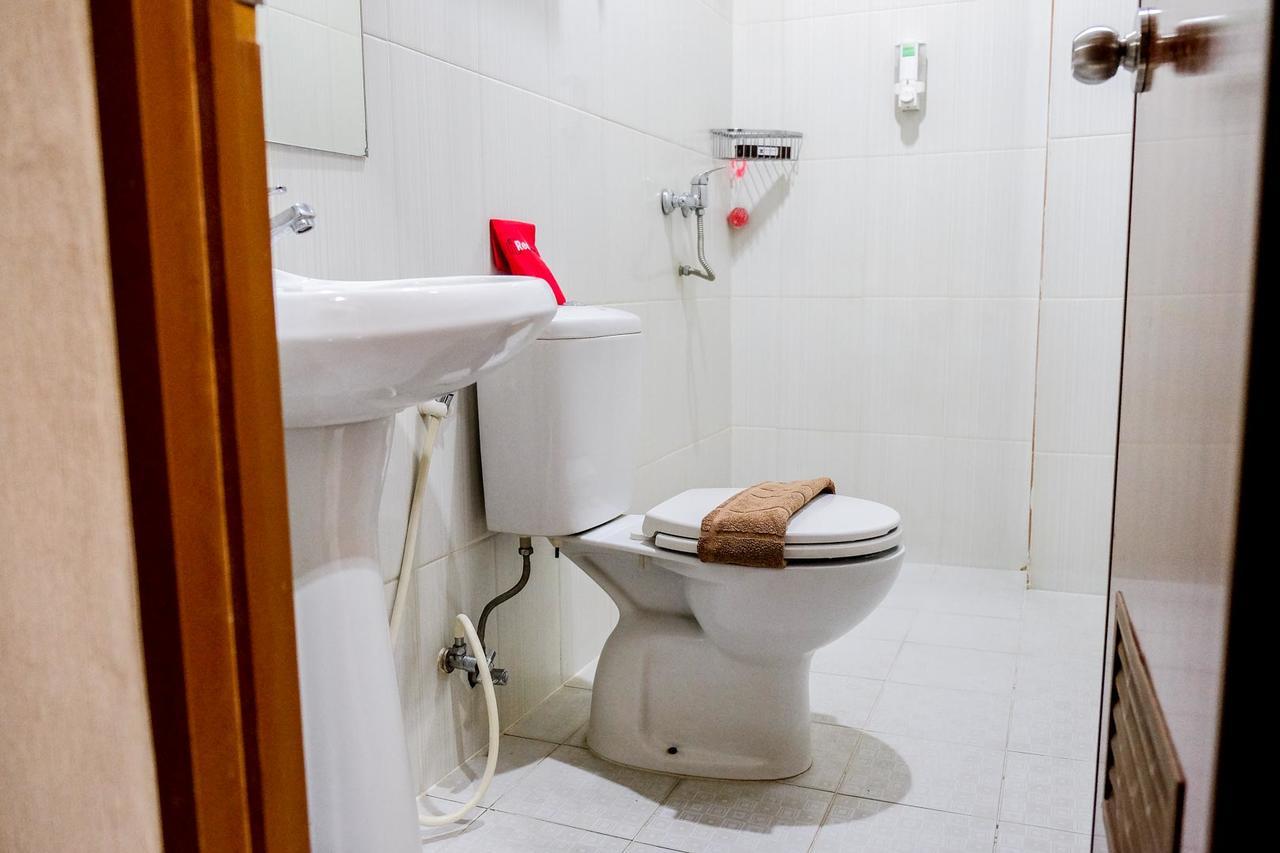 Reddoorz Plus Near Living World Pekanbaru Buitenkant foto